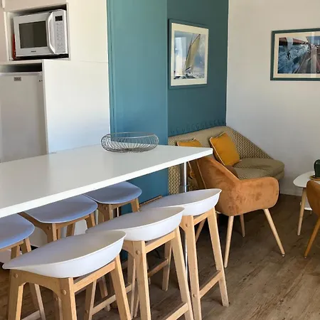 Superbe T3 Les Pieds Dans L'eau, Parking, Piscine En Ete Apartmán *