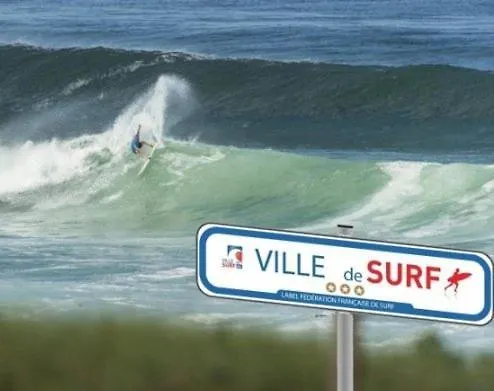 Superbe T3 Les Pieds Dans L'eau, Parking, Piscine En été * Lacanau